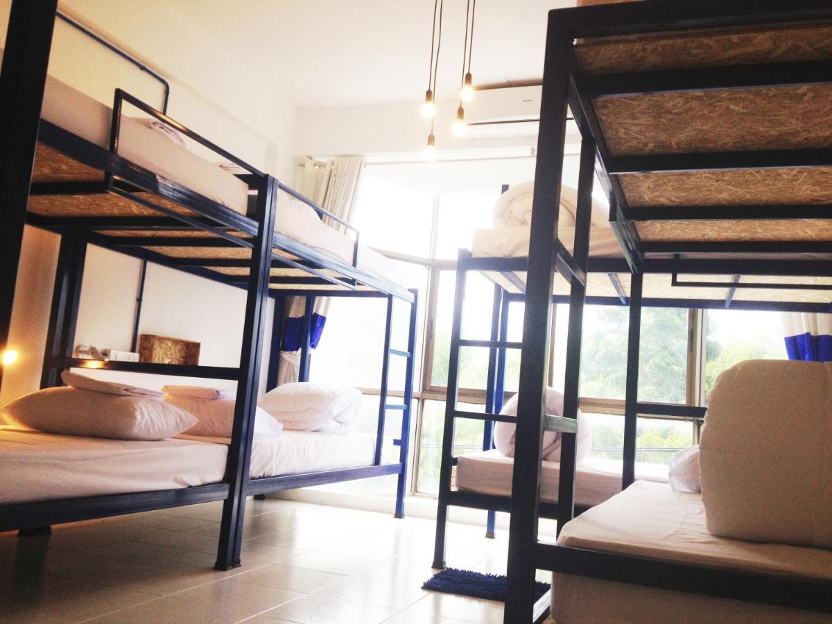Safe And Sound Hostel Chiang Mai Rum bild